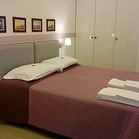 Bed & Breakfast Guantai 30 Napoli