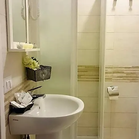 Guantai 30 Bed and Breakfast Νάπολη