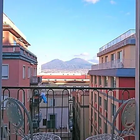 Oda ve Kahvaltı Guantai 30 Napoli